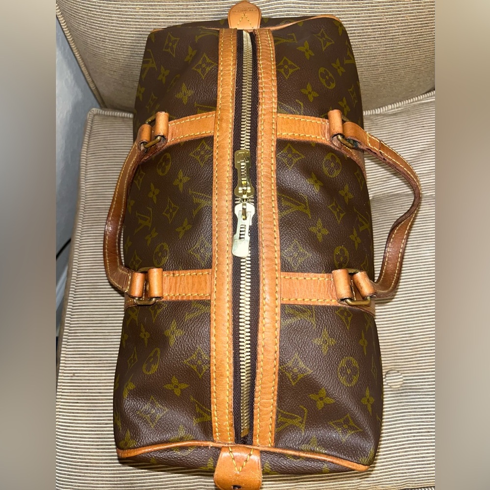 💯Authentic Louis Vuitton VINTAGE Monogram Sac Souple 35 Travel Bag - Picture 5 of 17